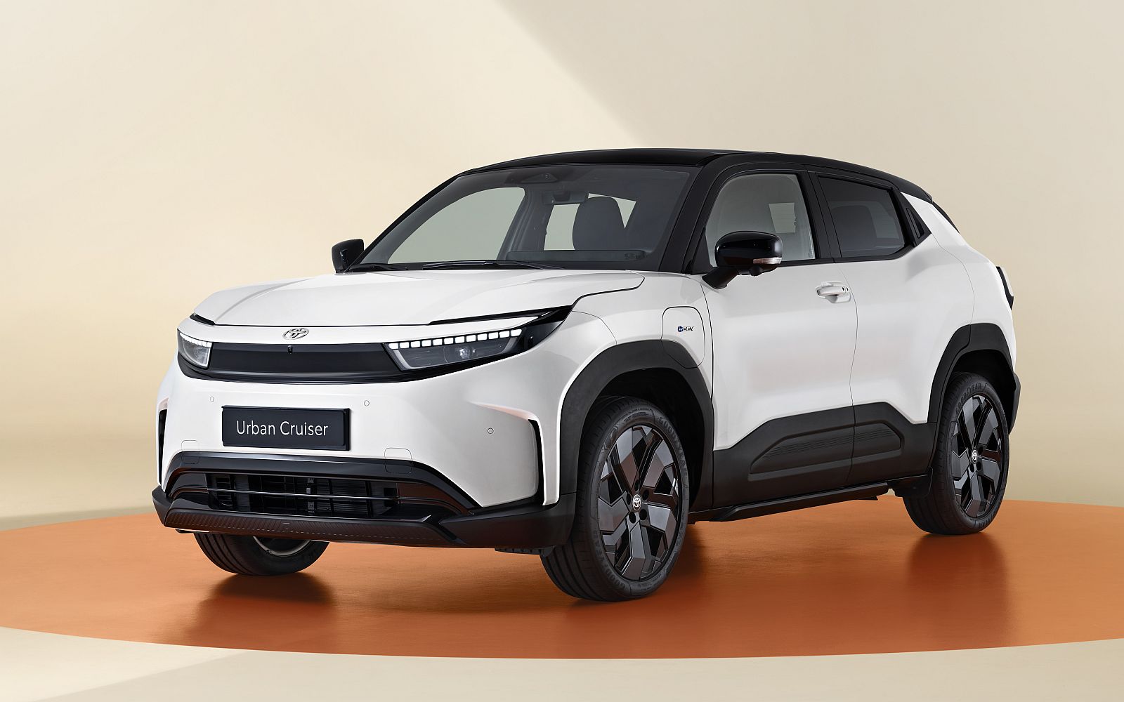 تويوتا Urban Cruiser 2026 جديدة | السعر والمواصفات | سيلندر